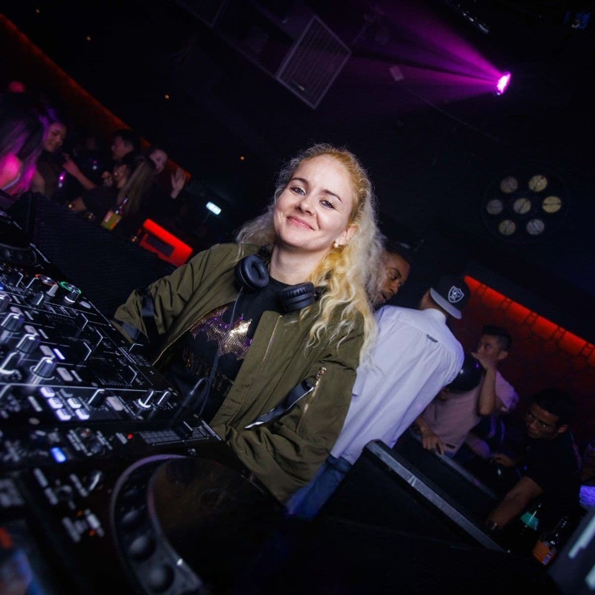 DJ ChaChaGirls