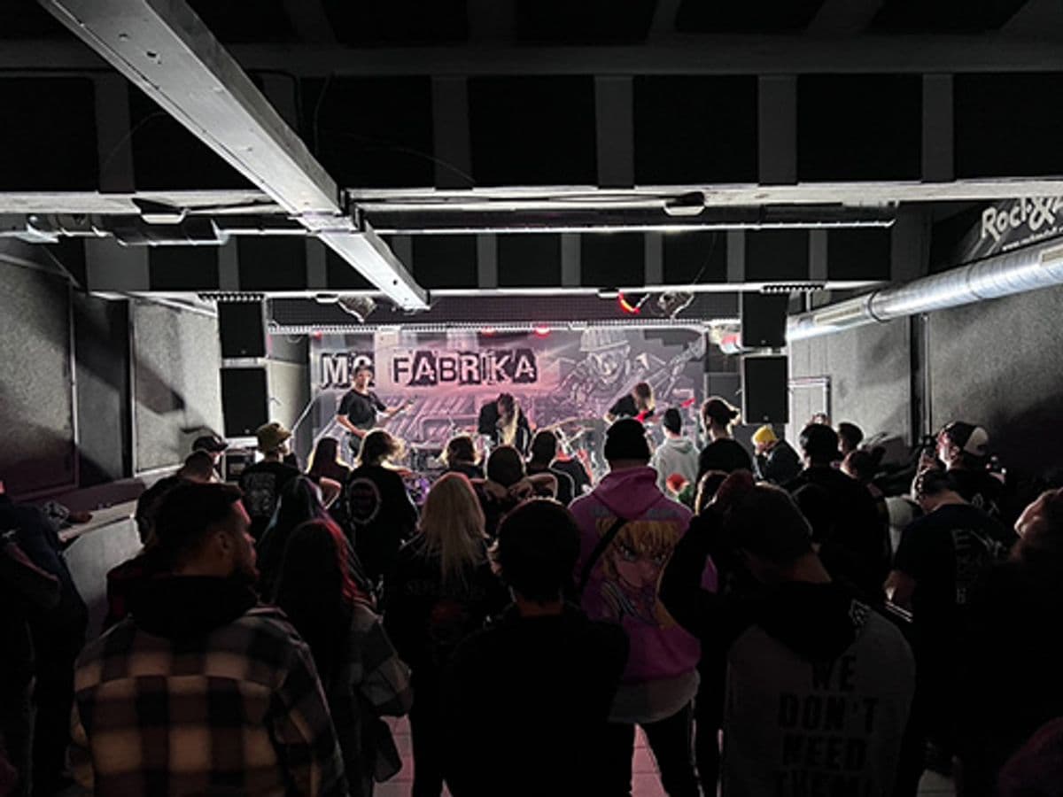  MC Fabrika