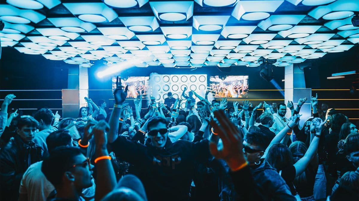 Club Vinárna